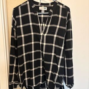 Old Navy Black and White Checkered Top